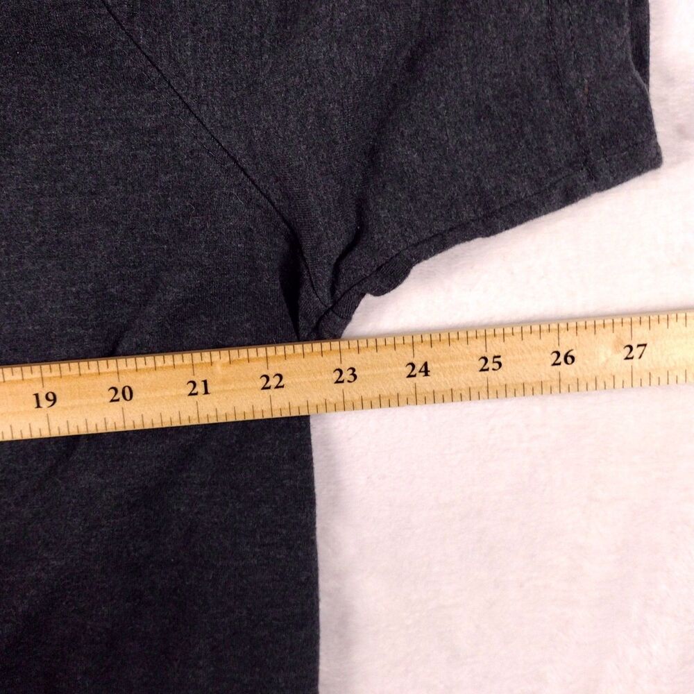 Champion Men's Graphic Tee, 2XL‎ Charcoal Gray Embroidered Logo Crewneck - Picture 8 of 8